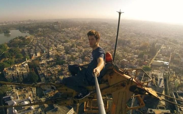dangerous-selfies-freerunner-james-kingston-epictv